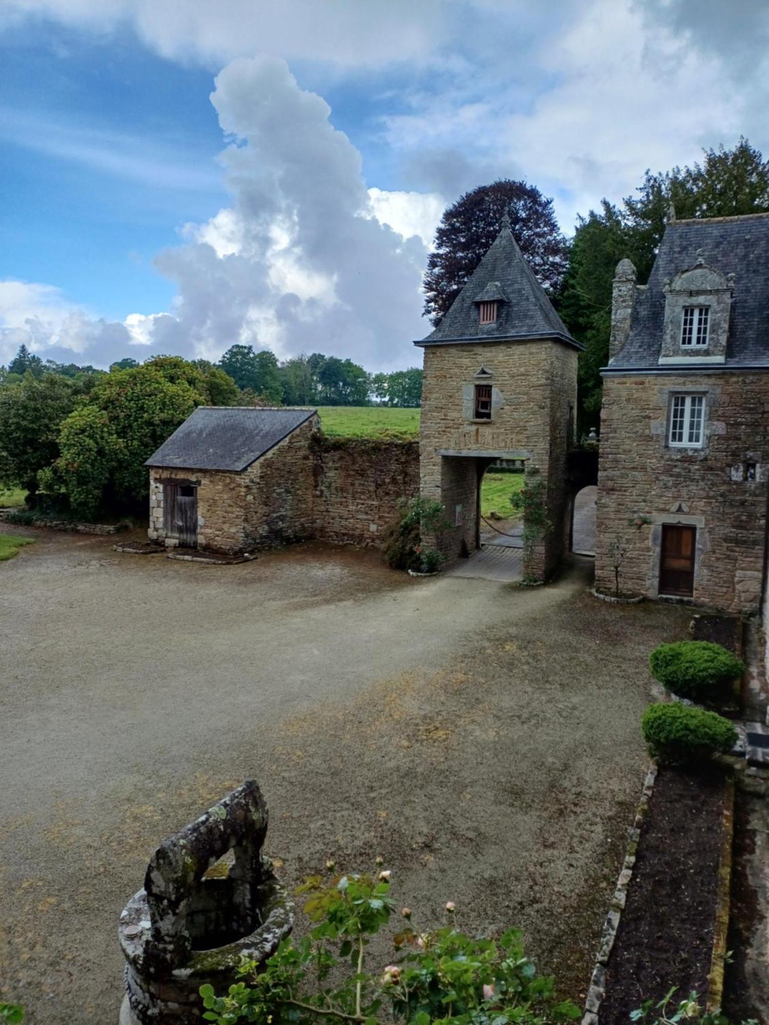 Hotel Manoir Du Stang La Forêt-Fouesnant Exterior foto